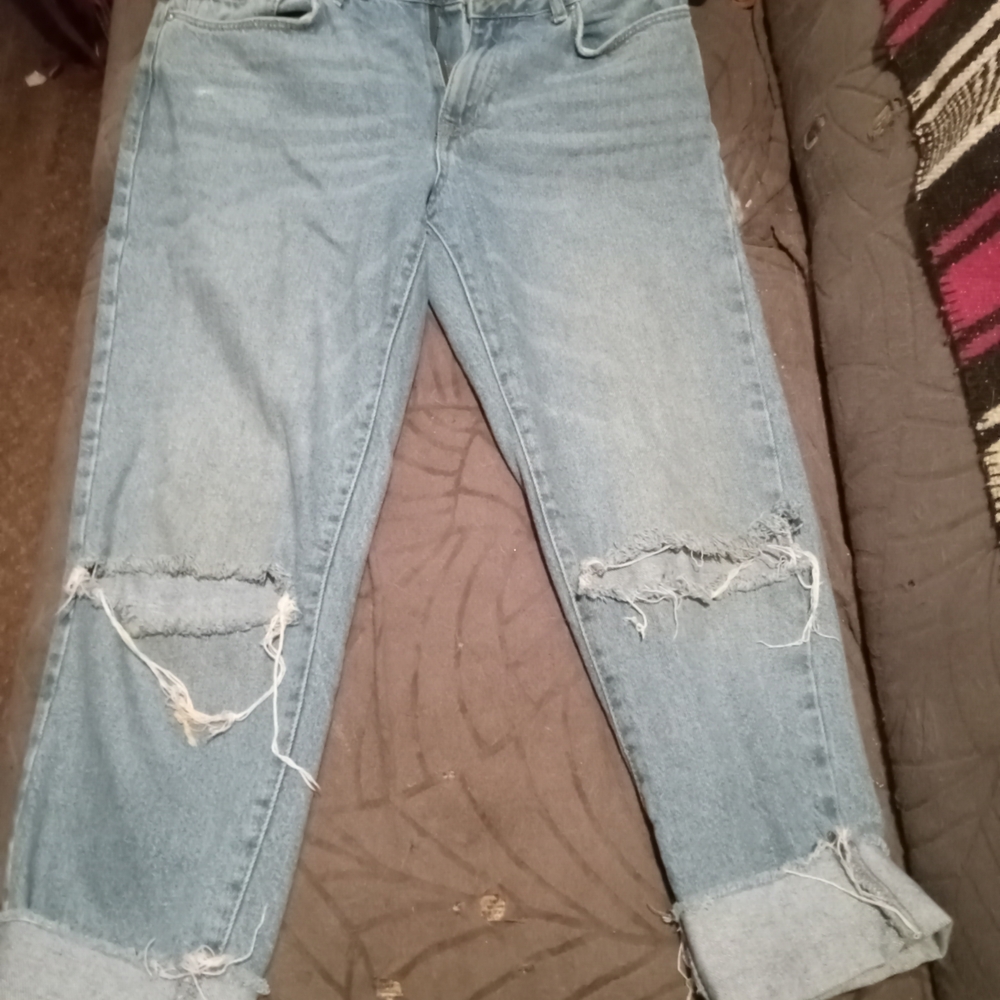 Forever 21 Light Blue Distressed Boyfriend Jeans